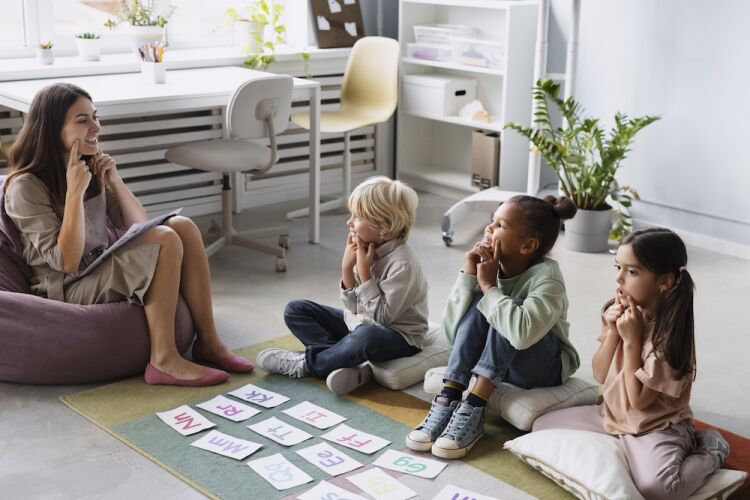 young-woman-doing-speech-therapy-with-kids.jpg